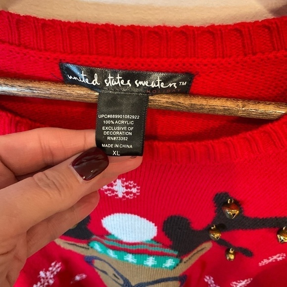 Ugly Christmas sweater! Perfect for that holiday party! - Picture 5 of 8